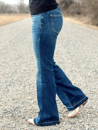 The Jazmine Perfect Rise Slim Trouser Jean