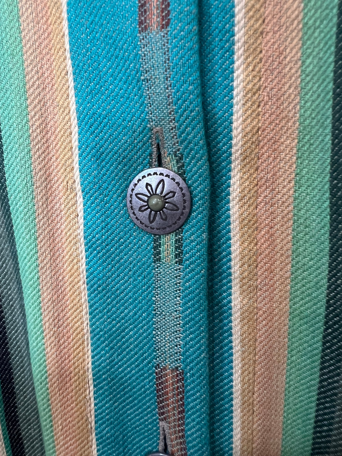 Kelli's Closet Silverado Brand Button Up Tunic Top