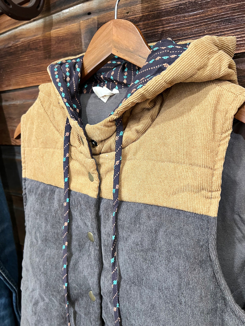 The Oklahoma Hooded Vest in Chocolate