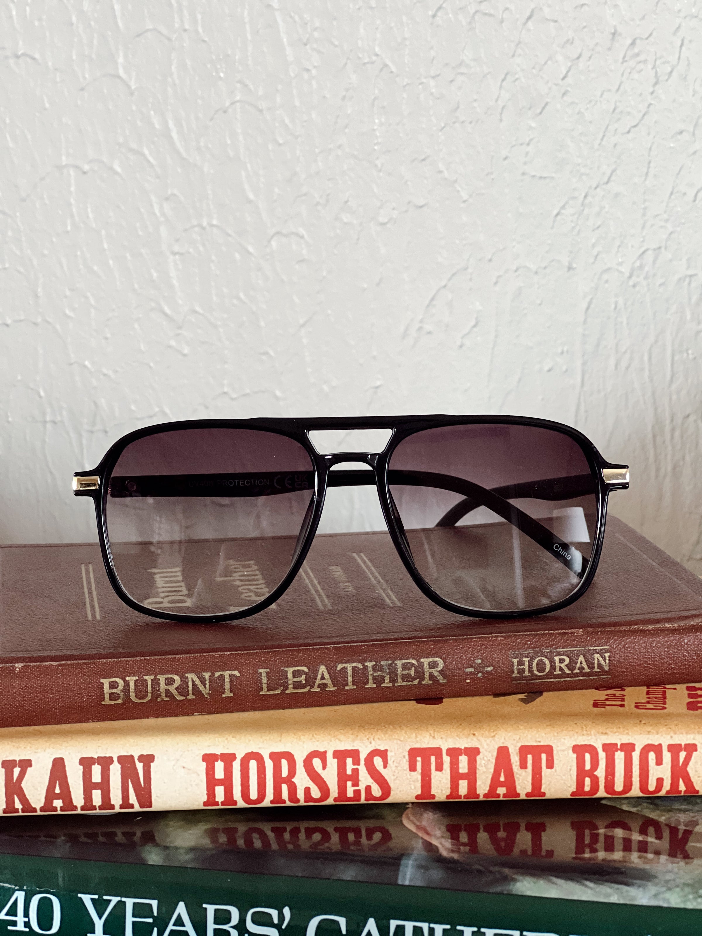 Straight Aviator Sunglasses