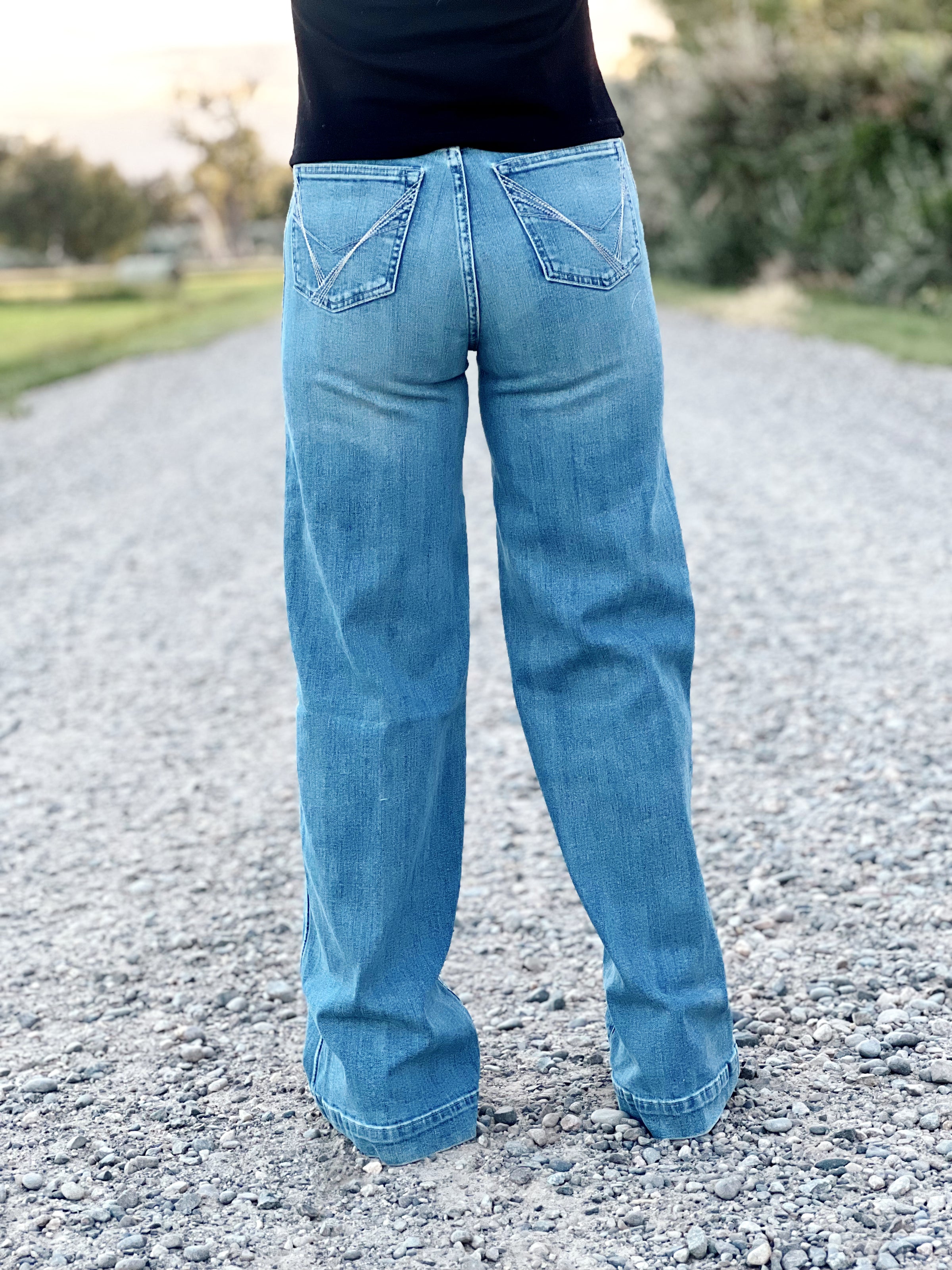 The Ultra High Rise Wide Leg Lawton Jean