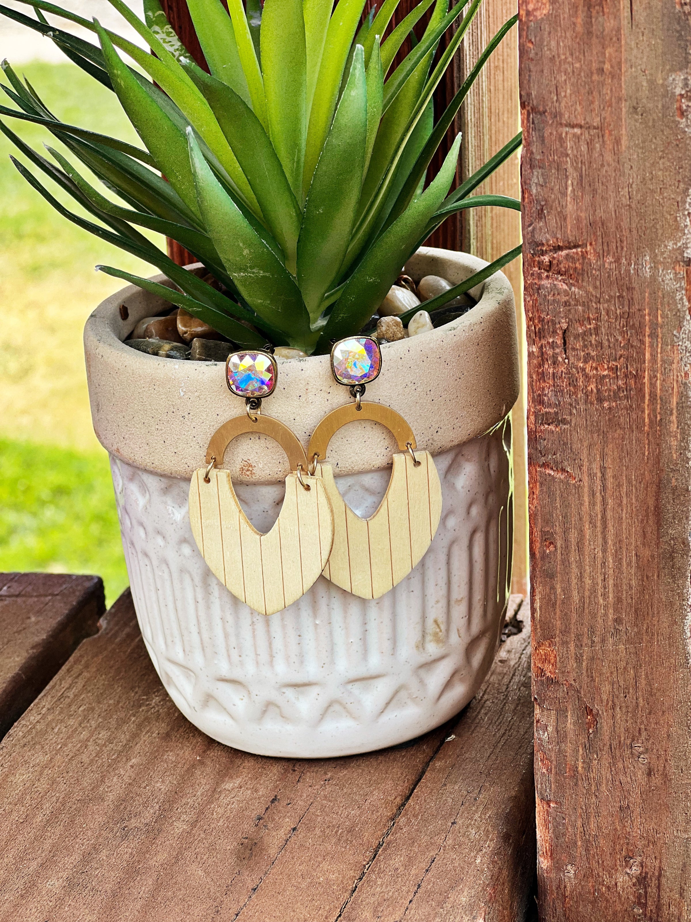 The Carson Earrings in Ivory