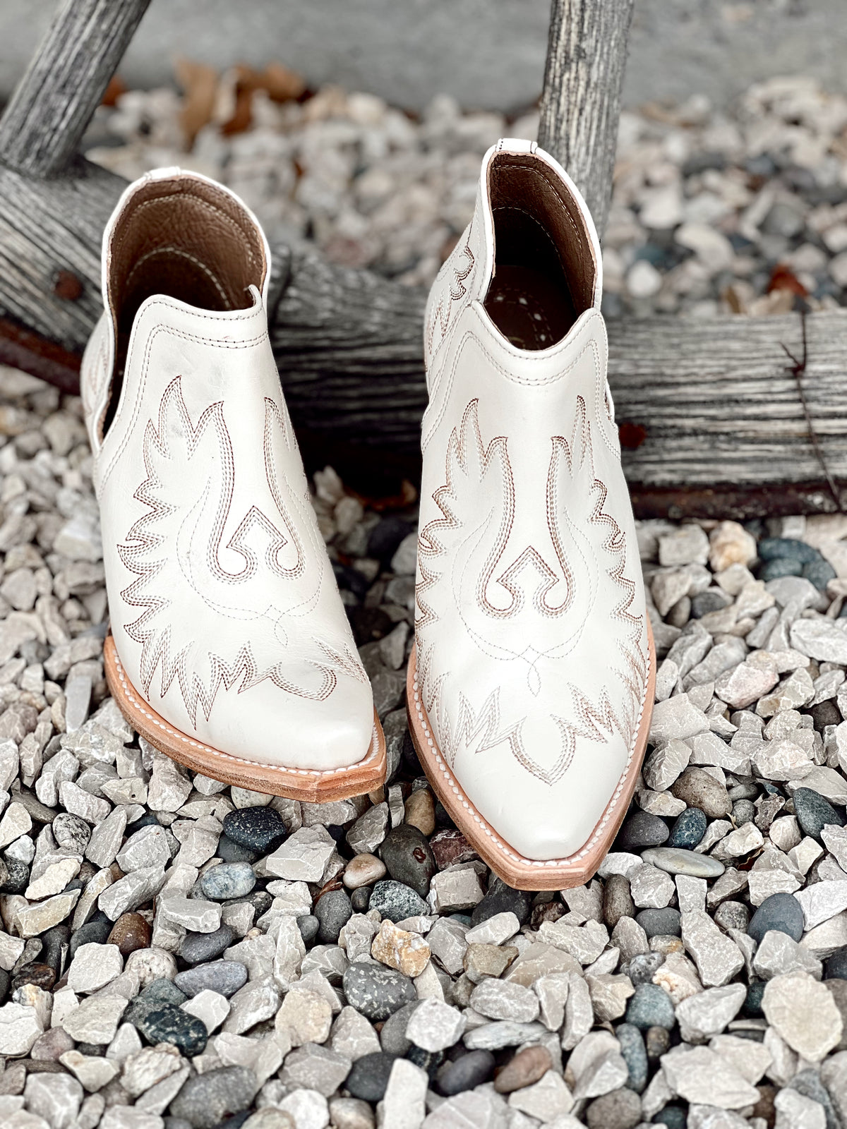 The Dixon Boot in Ivory