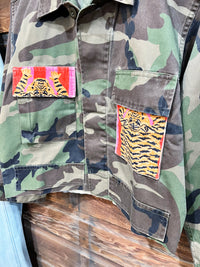 Camo jacket with Tiger Print contrast