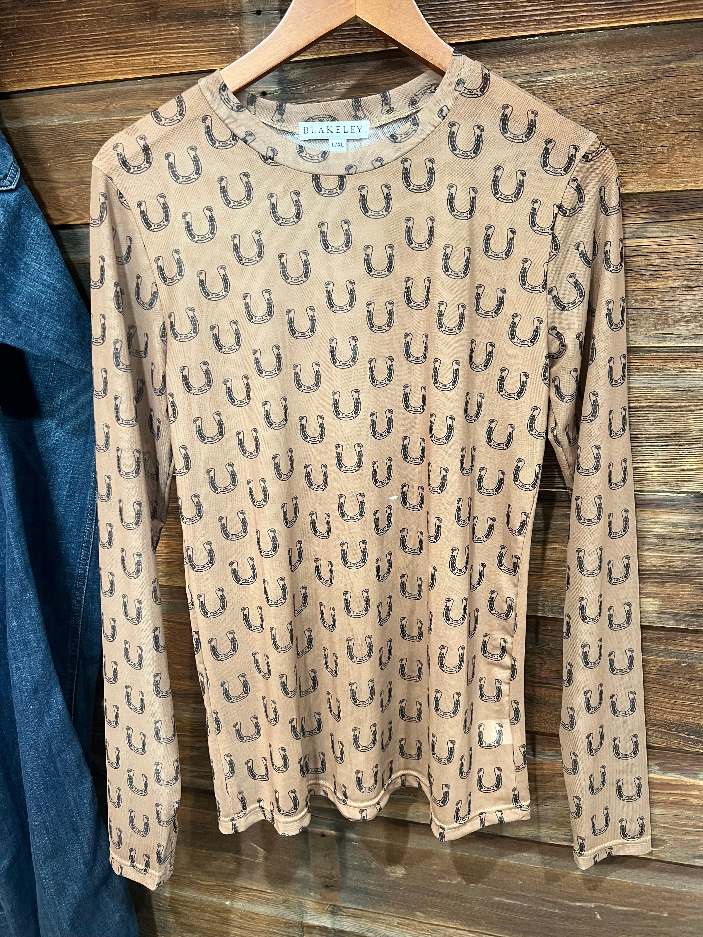 Defective print - The Horseshoe Mesh Top