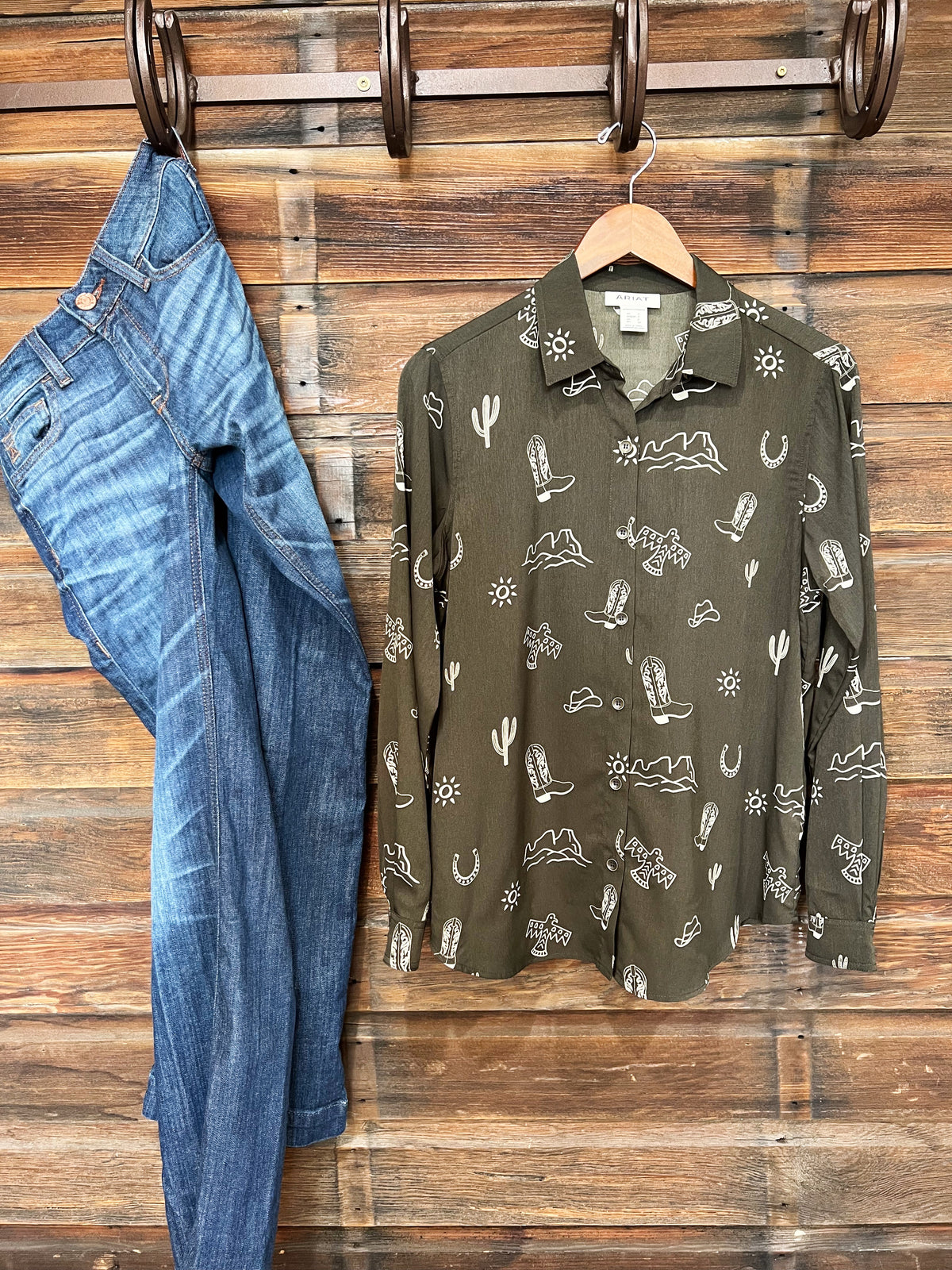 The Rimrock Button Up