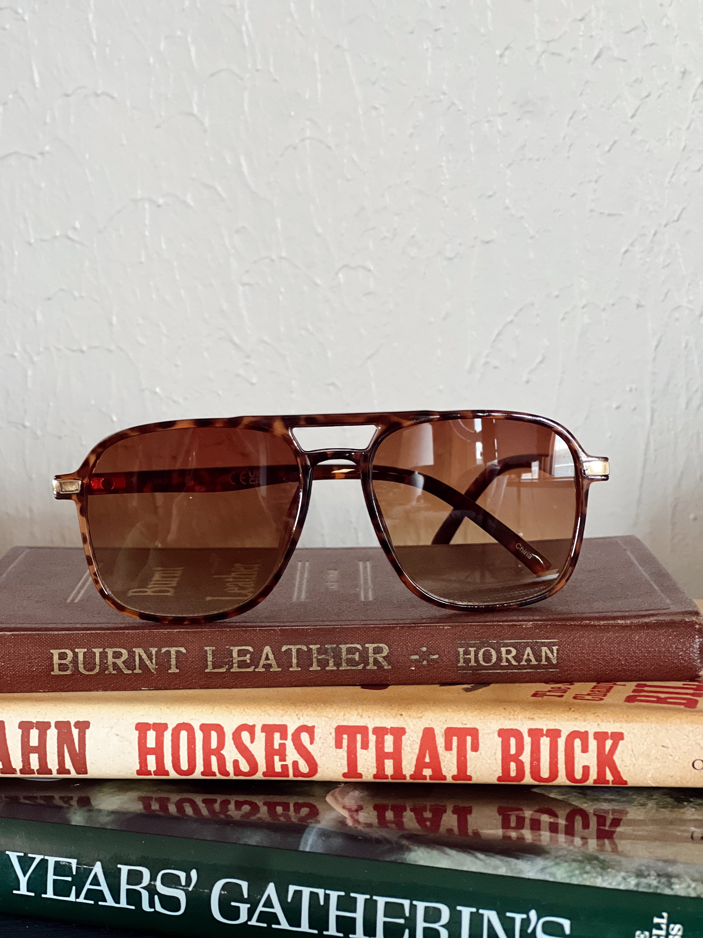 Straight Aviator Sunglasses