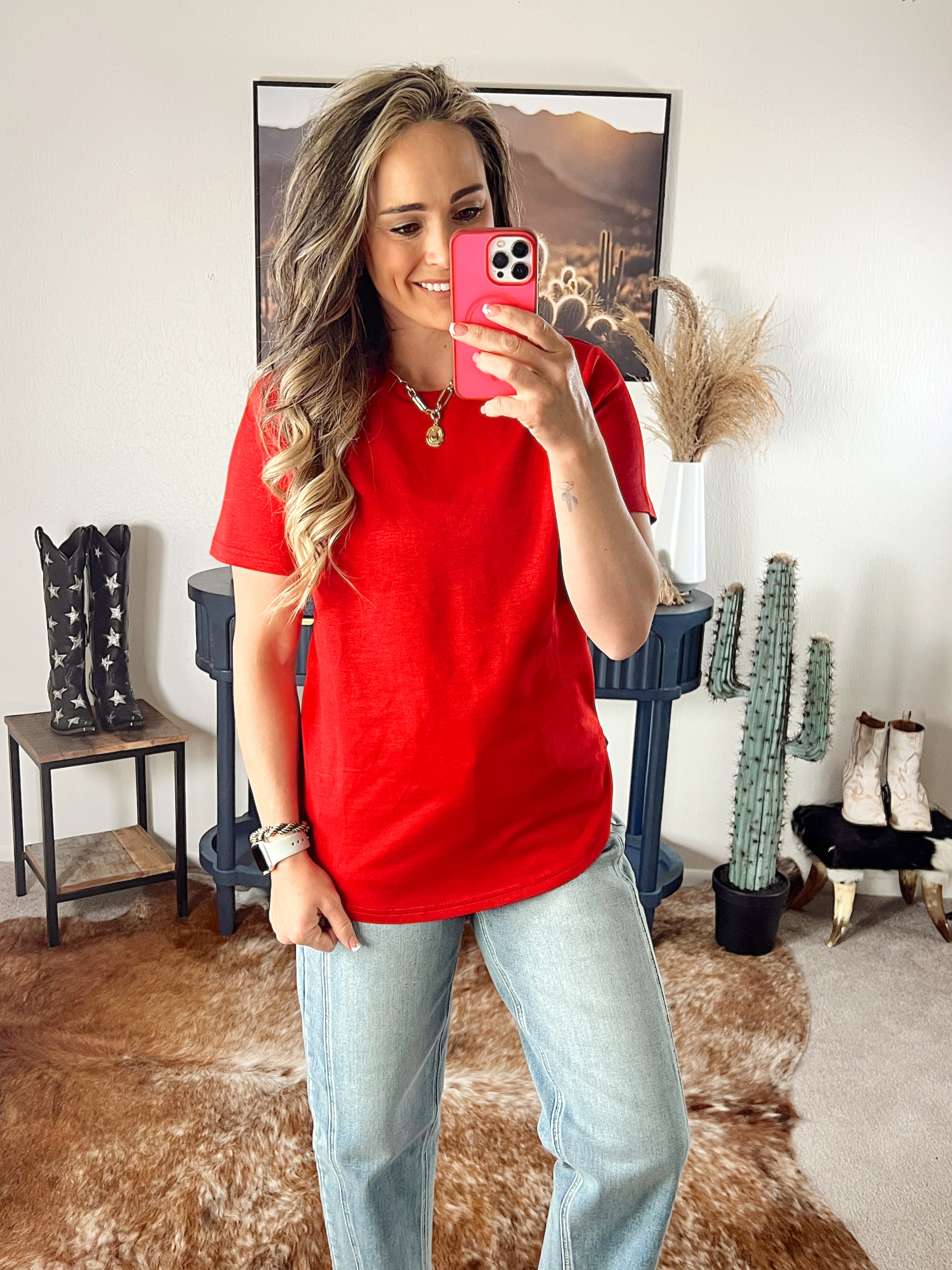 The Basic Stretch Tee in Red
