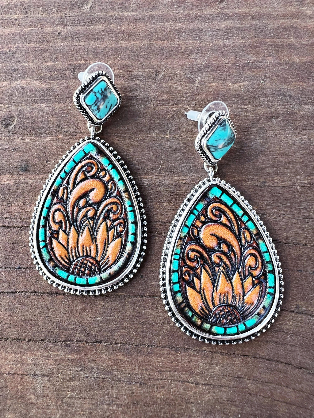 The Lucia Earrings