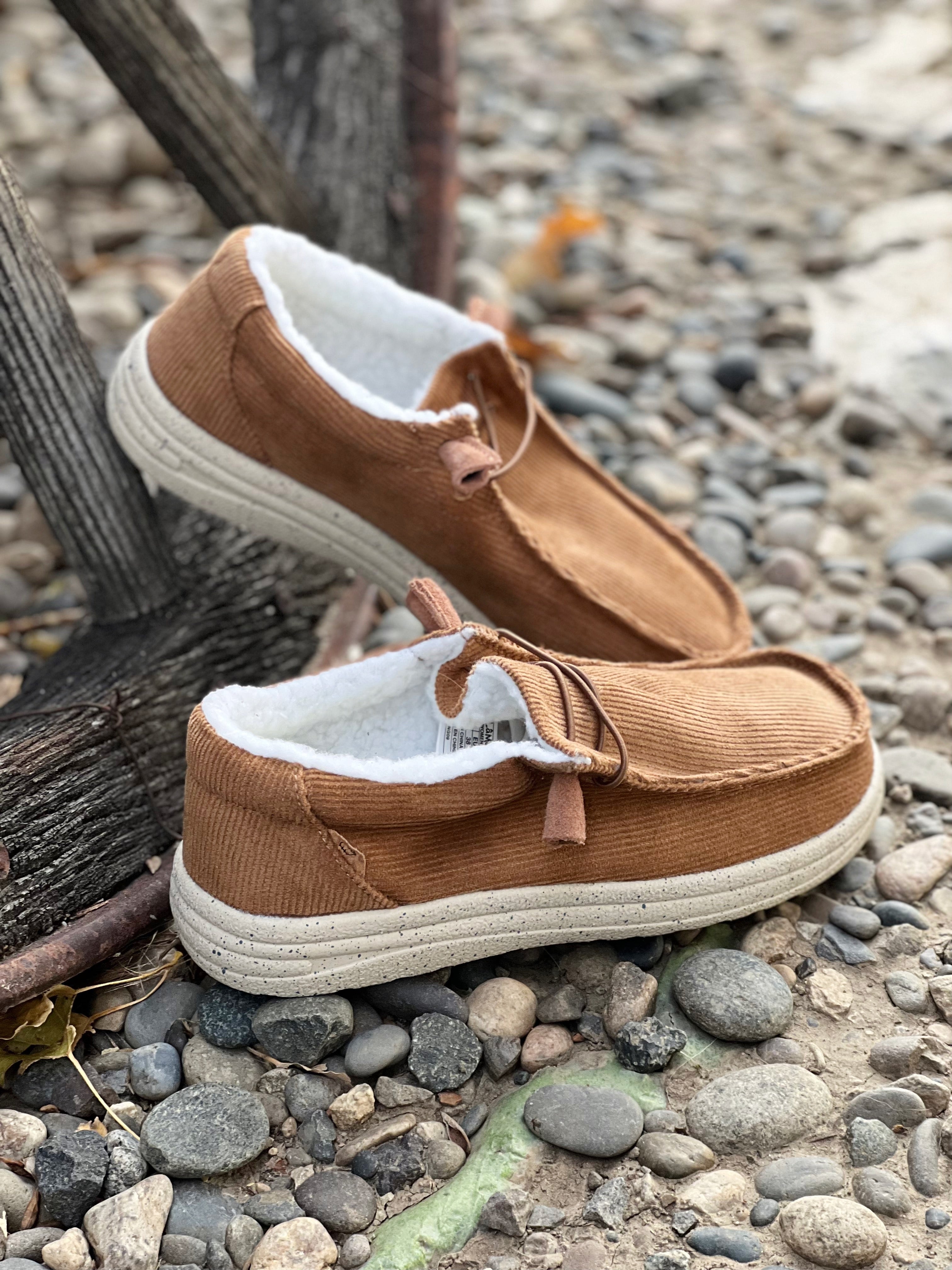 Sherpa lined slip on on sale shoes